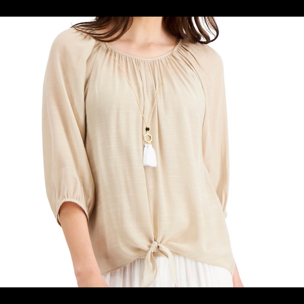Petite necklace top. Sand color size Petite Med. New with tag.